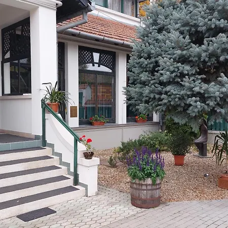 Szlovak Panzio 3*